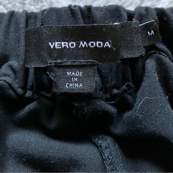 Vero Moda black wide leg crop pants size medium corpcore - Picture 3 of 6